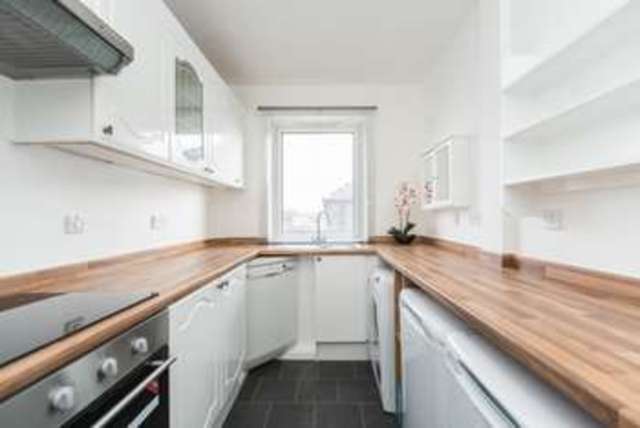  Image of 4 Bedroom Detached for sale at Sighthill Place  Edinburgh, EH11 4PF
