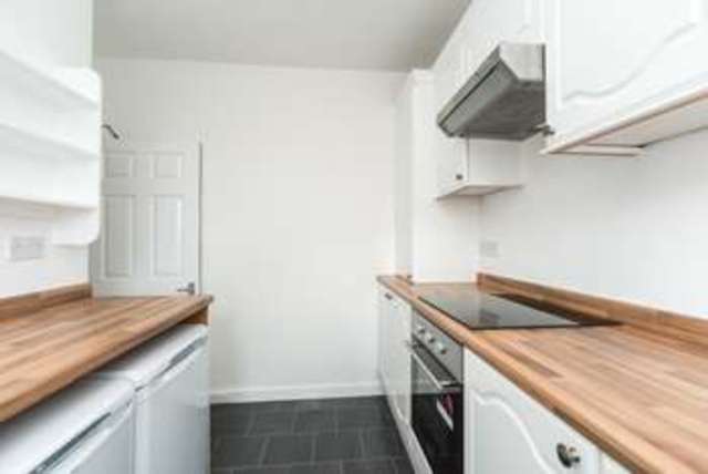  Image of 4 Bedroom Detached for sale at Sighthill Place  Edinburgh, EH11 4PF