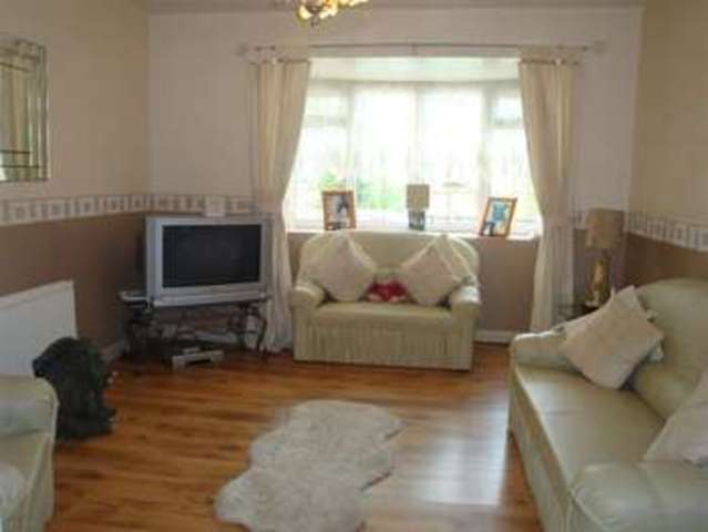  Image of 3 Bedroom Property for sale at Clifton Grove ROTHERHAM ROTHERHAM, S65 2AZ