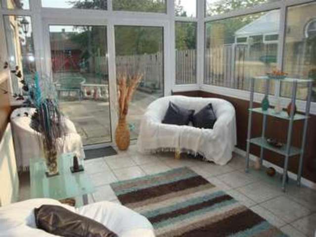 Image of 3 Bedroom Property for sale at Clifton Grove ROTHERHAM ROTHERHAM, S65 2AZ