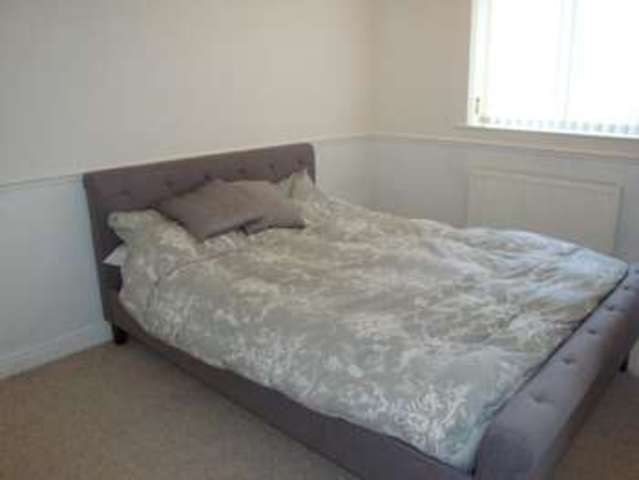  Image of 3 Bedroom Property for sale at Far Lane ROTHERHAM ROTHERHAM, S65 2HQ