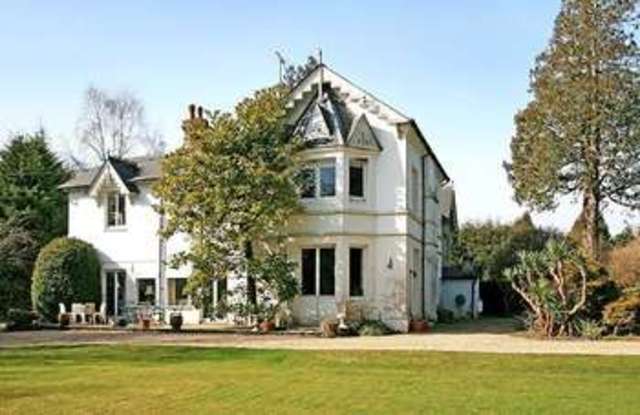  Image of 9 Bedroom Detached for sale at London Road  Bracknell, RG12 9FR