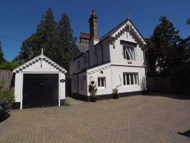  Image of 9 Bedroom Detached for sale at London Road  Bracknell, RG12 9FR