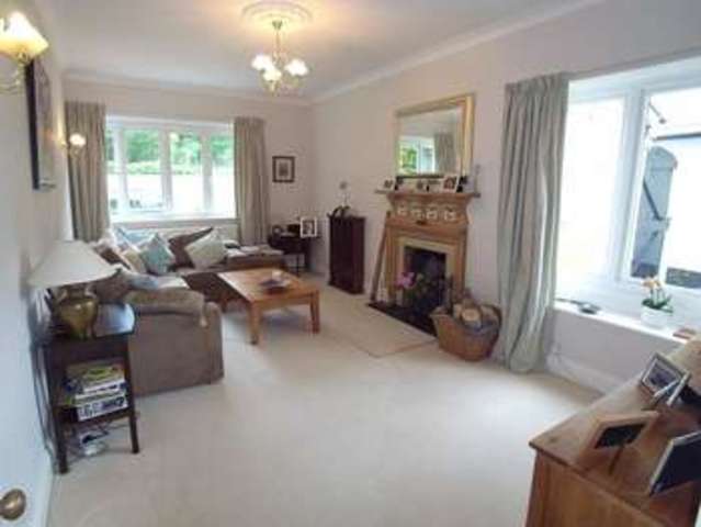  Image of 9 Bedroom Detached for sale at London Road  Bracknell, RG12 9FR