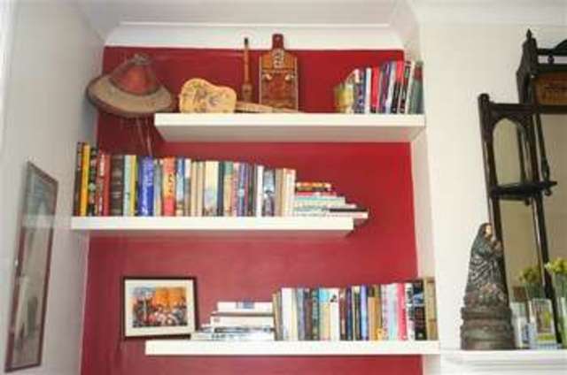  Image of 2 Bedroom Flat for sale at Brixton, SW2 5SG