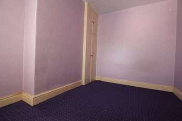  Image of 3 Bedroom Terraced for sale at Alverstone Road  Liverpool, L18 1HD
