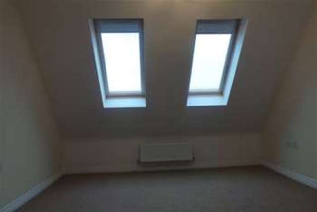  Image of 3 Bedroom Terraced to rent at Coventry, CV3 1PE