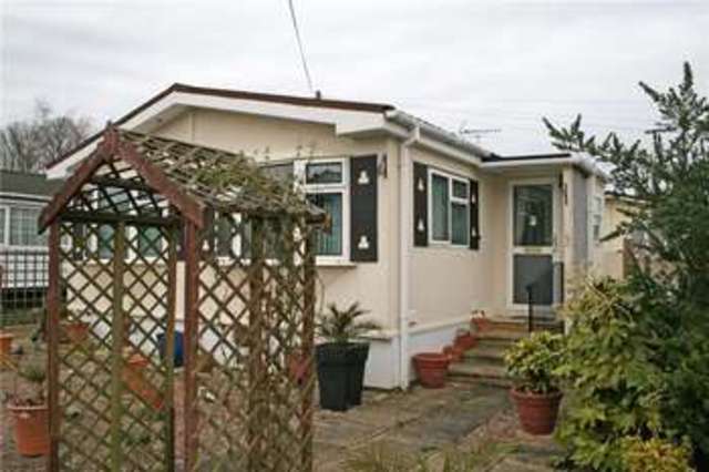  Image of 2 Bedroom Bungalow for sale at Meadowlands Addlestone Addlestone, KT15 2QZ