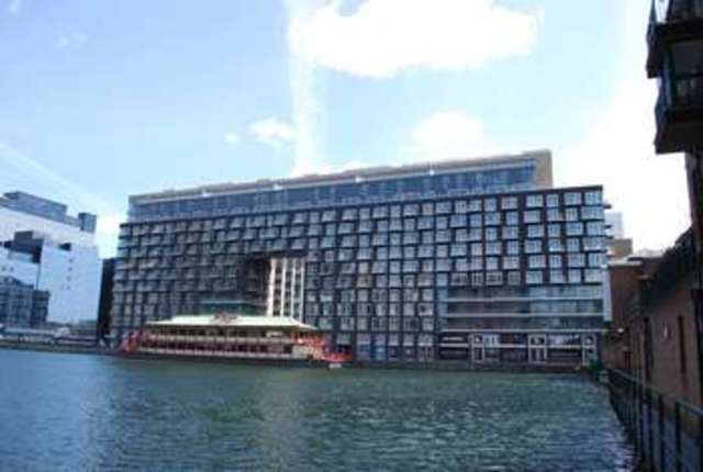  Image of 1 Bedroom Flat for sale at South Boulevard  Canary Wharf, E14 9EY