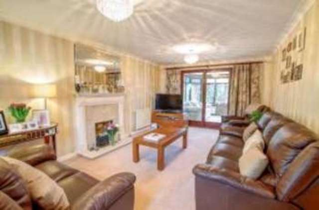  Image of 4 Bedroom Detached for sale at Basingstoke Hampshire Kempshott, RG22 4TR
