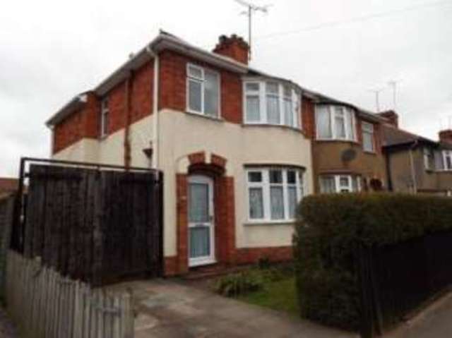  Image of 3 Bedroom Semi-Detached for sale at Luton Bedfordshire Leagrave, LU4 9RA