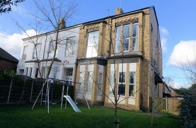  Image of 5 Bedroom Semi-Detached for sale at Bent Lane  Prestwich, M25 1DL