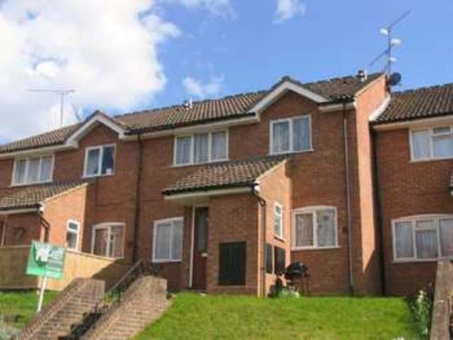  Image of 2 Bedroom Terraced to rent at Bloomsbury Way Blackwater CAMBERLEY, GU17 9JG