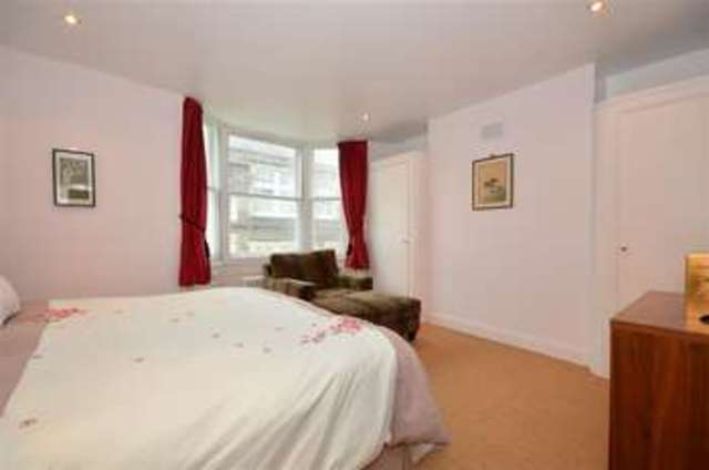  Image of 3 Bedroom Terraced for sale at Brighton East Sussex Brighton, BN1 3BG