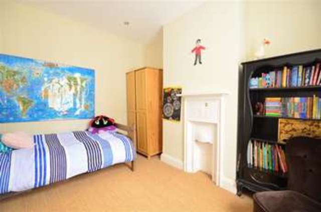  Image of 3 Bedroom Terraced for sale at Brighton East Sussex Brighton, BN1 3BG