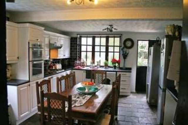  Image of 3 Bedroom Detached for sale at Colchester Essex Colchester, CO7 8JL