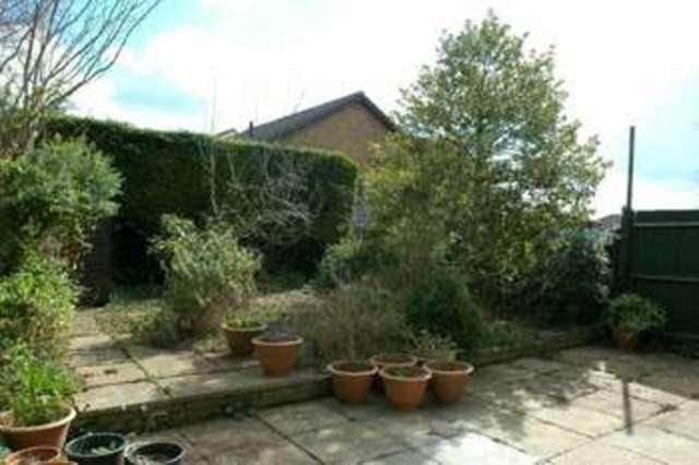  Image of 3 Bedroom Semi-Detached for sale at Buckingham, MK18 1TX