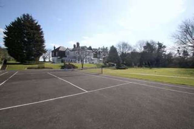  Image of 3 Bedroom Detached for sale at Burnt House Pudding Lane Chigwell, IG7 6BY
