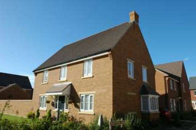  Image of 4 Bedroom Detached for sale at Calvert Green, MK18 2FS