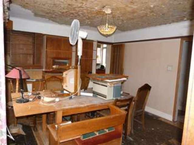  Image of 2 Bedroom Detached for sale at Heathway Chaldon Caterham, CR3 5DL