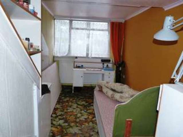  Image of 2 Bedroom Detached for sale at Heathway Chaldon Caterham, CR3 5DL