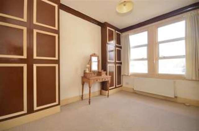 Image of 3 Bedroom Terraced for sale at Manor Park London Manor Park, E12 6LB