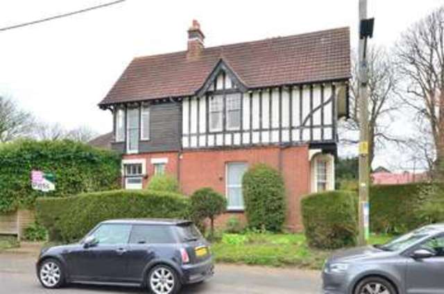  Image of 4 Bedroom Apartment for sale at Totland Bay Isle of Wight Totland Bay, PO39 0ET
