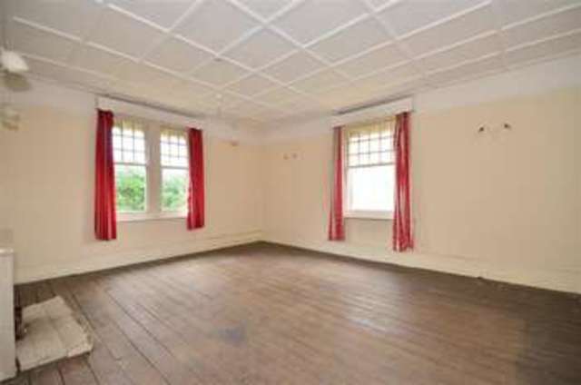  Image of 4 Bedroom Apartment for sale at Totland Bay Isle of Wight Totland Bay, PO39 0ET