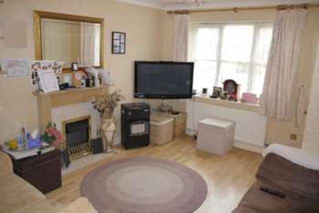  Image of 3 Bedroom End of Terrace for sale at Whitnash Leamington Spa Warwickshire, CV31 2TH
