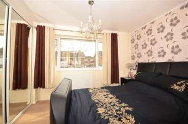  Image of 2 Bedroom Semi-Detached for sale at Lordswood Chatham Chatham, ME5 8XL