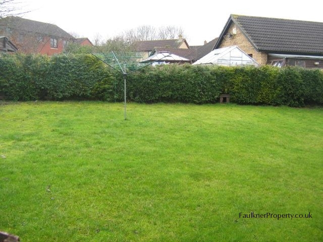  Image of 2 Bedroom Apartment to rent at <br>Bluebridge  Milton Keynes, MK13 0LJ