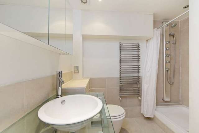  Image of 2 Bedroom Flat to rent at Dawes Road Fulham London, SW6 7RQ