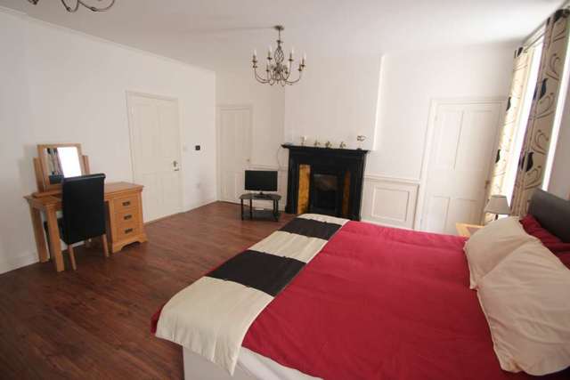  Image of 3 Bedroom Apartment to rent at Dean Street Soho London, W1D 3SQ