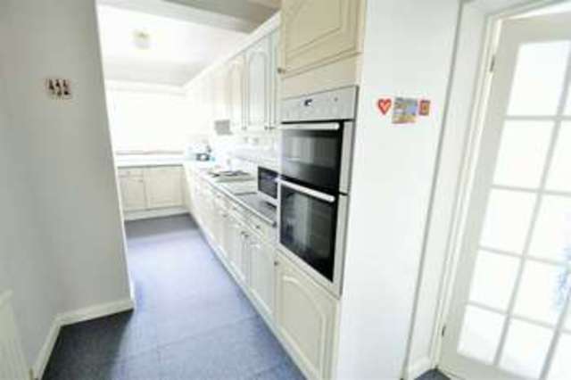  Image of 4 Bedroom Semi-Detached for sale at Bexleyheath Kent Bexleyheath, DA7 5EN