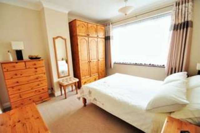  Image of 4 Bedroom Semi-Detached for sale at Bexleyheath Kent Bexleyheath, DA7 5EN