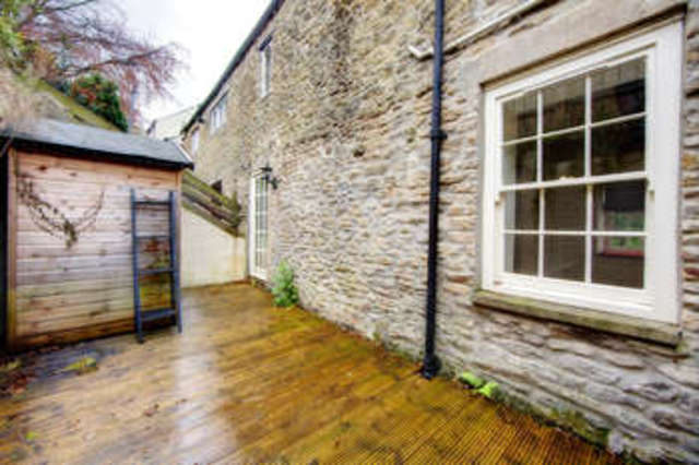  Image of 2 Bedroom Town House to rent at Hexham Hexham, NE46 1BH