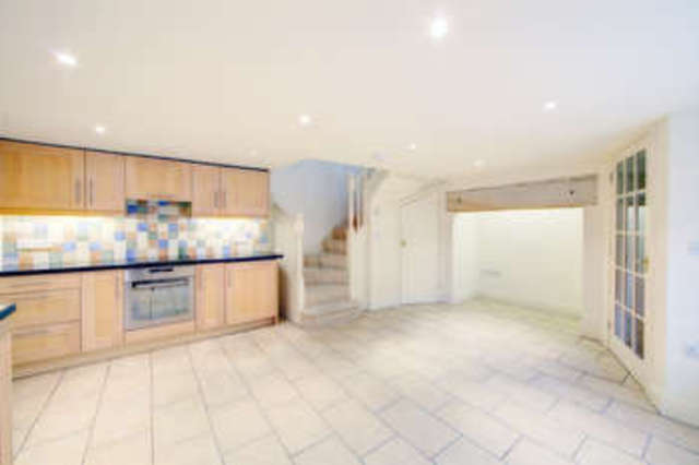  Image of 2 Bedroom Town House to rent at Hexham Hexham, NE46 1BH