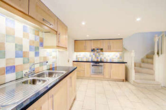  Image of 2 Bedroom Town House to rent at Hexham Hexham, NE46 1BH