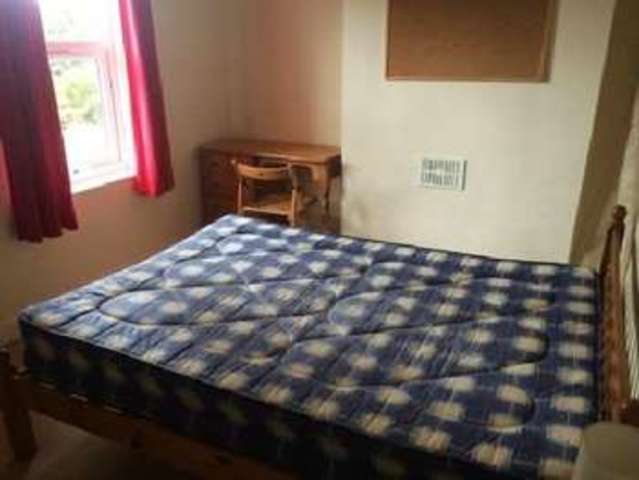 Image of 4 Bedroom House Share to rent at Smethwick Bristol Smethwick, B66 4QZ