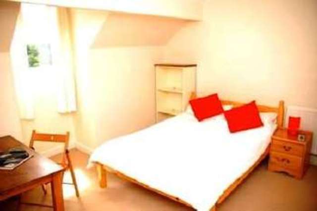  Image of 4 Bedroom House Share to rent at Smethwick Bristol Smethwick, B66 4QZ
