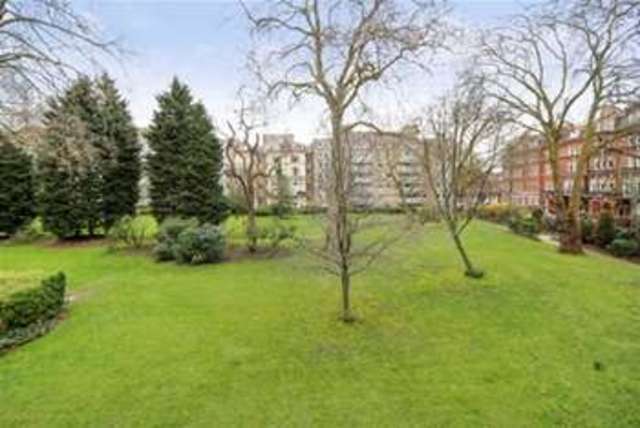  Image of 2 Bedroom Property to rent at London, SW10 9QF