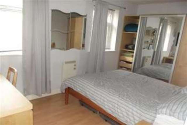  Image of 2 Bedroom Flat to rent at Nottingham, NG10 1EP