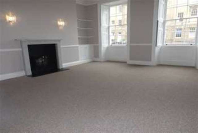  Image of 2 Bedroom Flat to rent at Bath, BA2 4BU