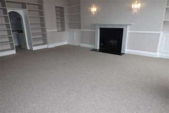  Image of 2 Bedroom Flat to rent at Bath, BA2 4BU