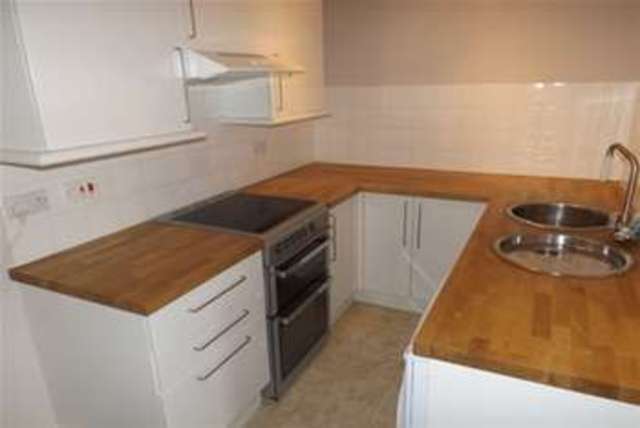  Image of 2 Bedroom Flat to rent at Bath, BA2 4BU