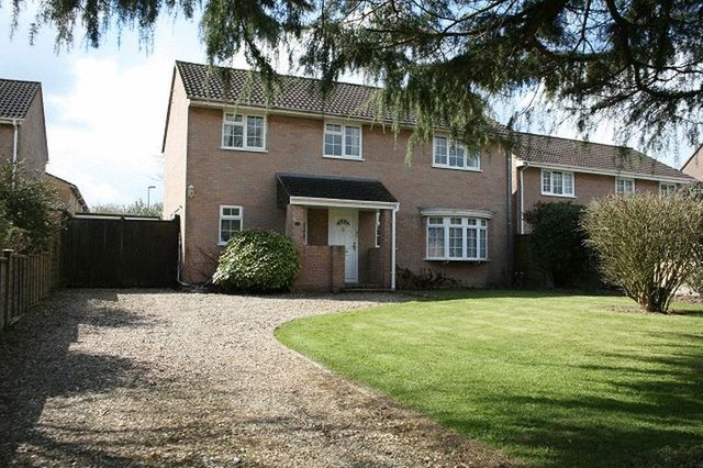  Image of 4 Bedroom Detached for sale at Heathfields Way  Shaftesbury, SP7 9JZ
