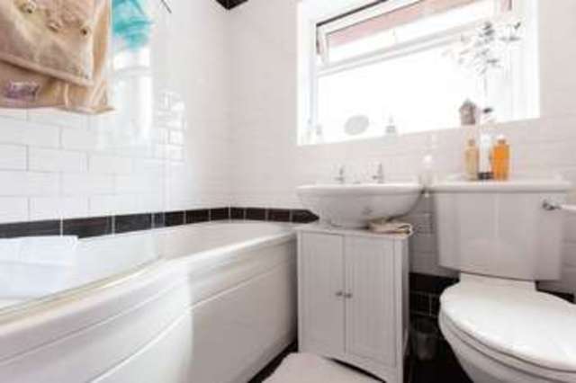  Image of 3 Bedroom Semi-Detached for sale at Hedgemead  Wigan, WN6 7EL