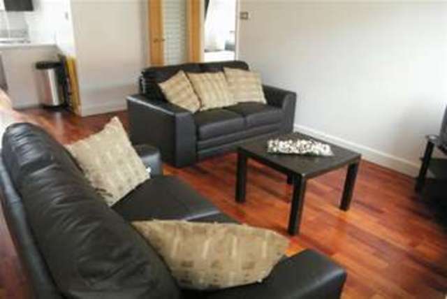  Image of 1 Bedroom Flat to rent at Cardiff, CF10 4EG