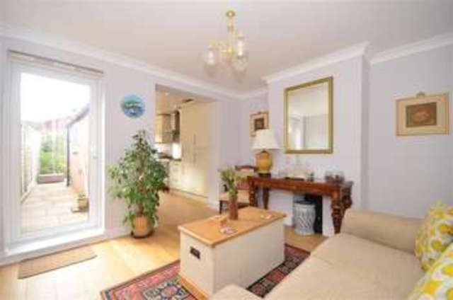  Image of 3 Bedroom Semi-Detached for sale at Horsham West Sussex Horsham, RH13 5LU
