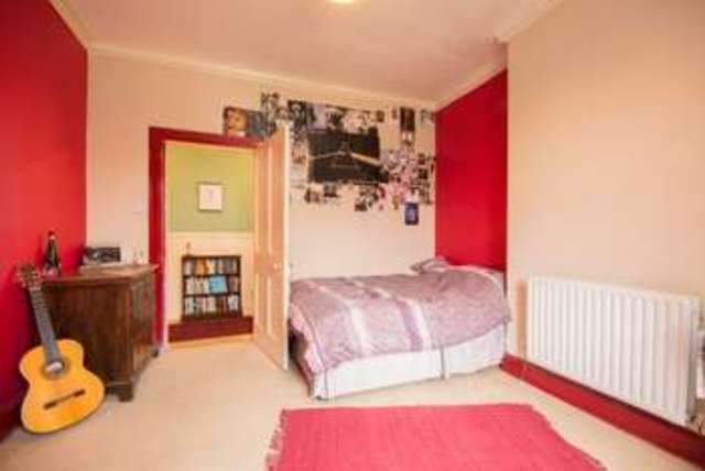  Image of 4 Bedroom Cottage for sale at .  Leven, KY8 5NZ